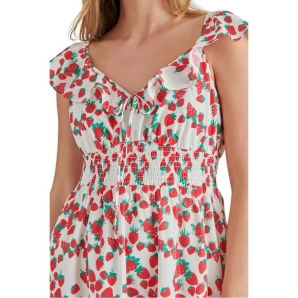 NWOT Betsey Johnson Women's Strawberry Dress Size Medium - Picture 4 of 7
